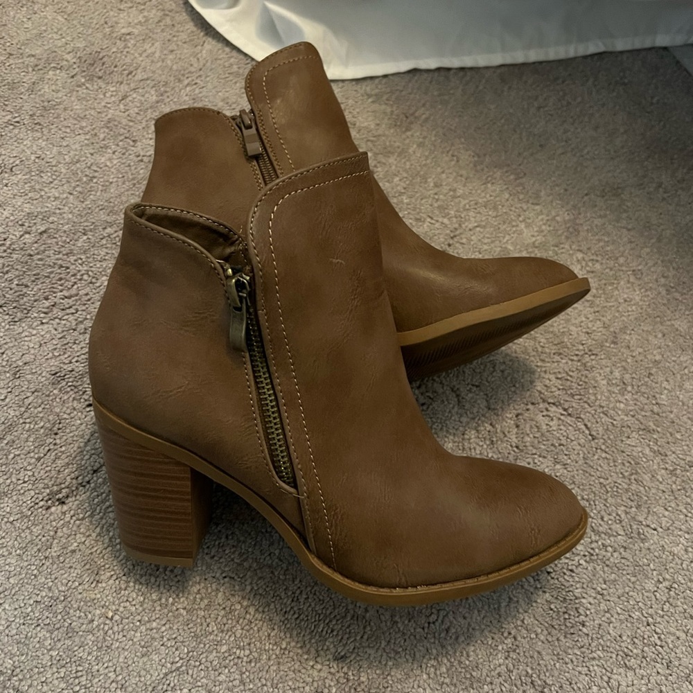 Amazon: Side Zipper Buckle Deco Laces High Stacked Block Heel Ankle Booties